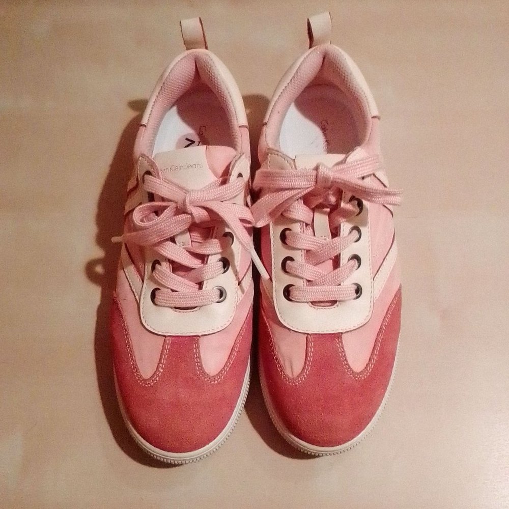 Calvin Klein Tennis 7.5